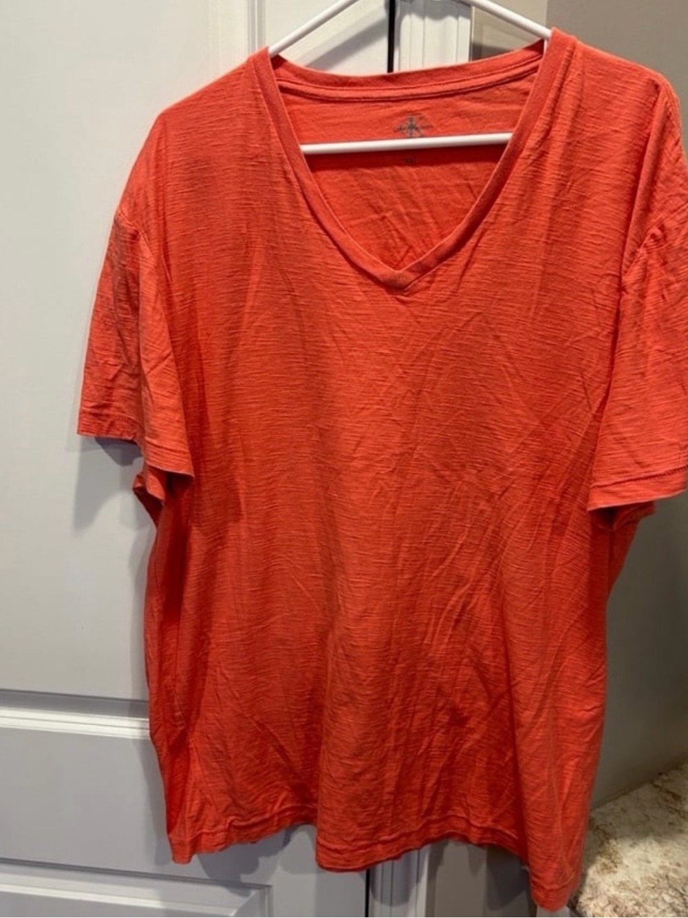 Men's Calvin Klein V-Neck T-Shirt Red XXL Short Sleeve